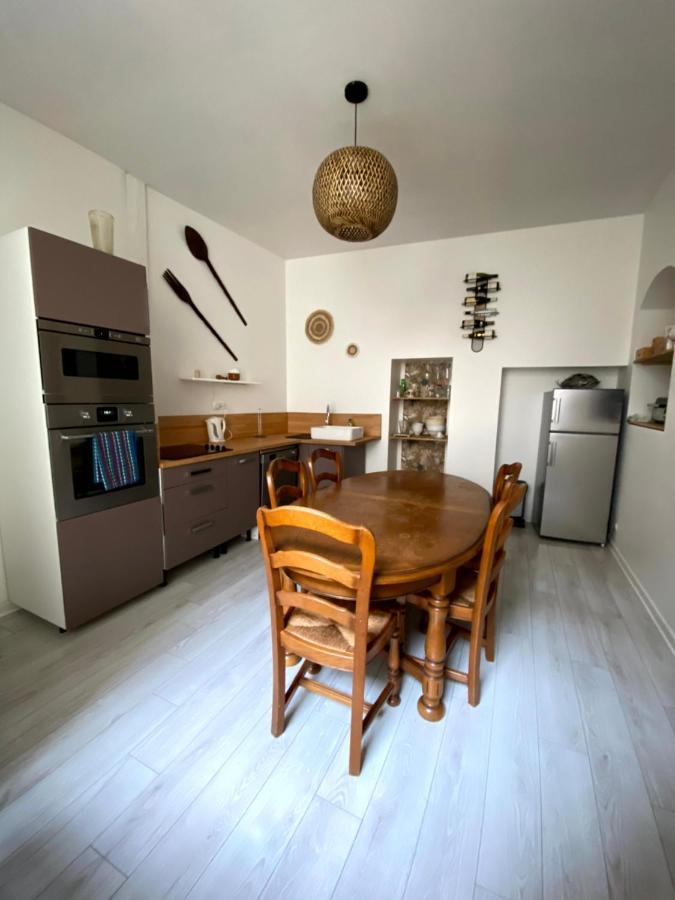 Ferienwohnung Gite Les Domaines Avallon Exterior foto